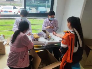 嘉兴南湖邮政管理局 为申通快递嘉兴转运中心进行公益健康义诊活动-物流之家
