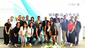 LVMH集团相关负责人到访顺丰总部 董事长王卫等接待-物流之家