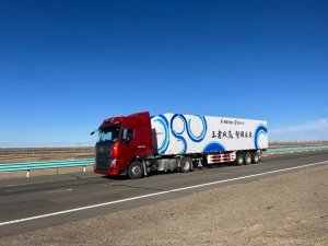 智加科技与东风柳汽合作研发自动驾驶重卡-物流之家