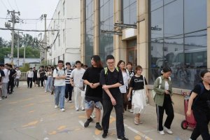 中通快递与北京邮电大学开展校企合作实训-物流之家