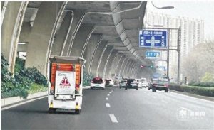 无人车添堵,是否有人管?-物流之家