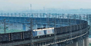 上半年国家铁路发送货物19.8亿吨-物流之家